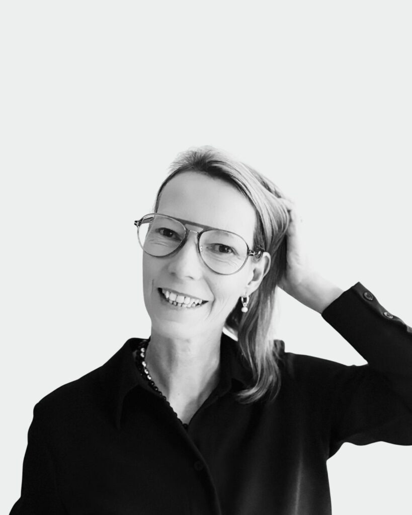 Porträtfoto von Silke Hartmann KI Beraterin
